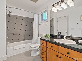 116 13th Avenue, Seattle WA 98122