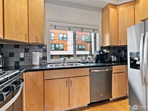 116 13th Avenue, Seattle WA 98122