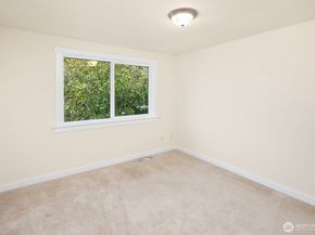 6024 S 127th Place, Seattle WA 98178