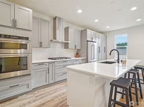 18300 121st Place SE, Renton WA 98058