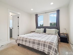 18300 121st Place SE, Renton WA 98058