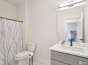 18300 121st Place SE, Renton WA 98058