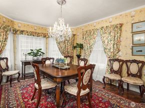 1021 34th Avenue E, Seattle WA 98112