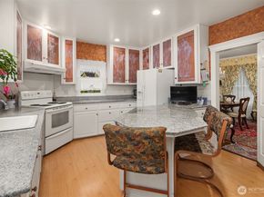 1021 34th Avenue E, Seattle WA 98112