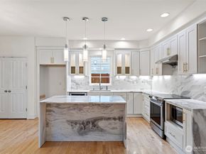 4714 211th Street SW, Lynnwood WA 98036