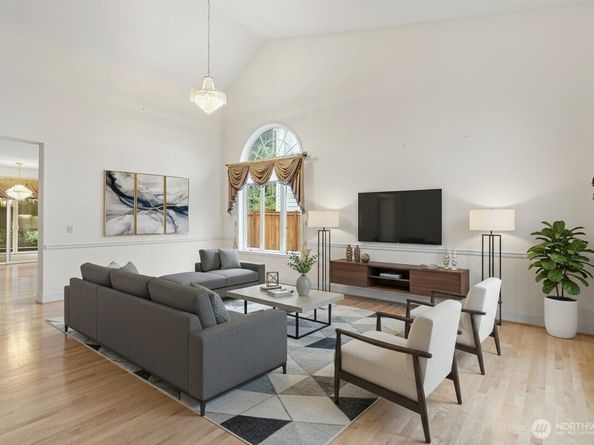 4714 211th Street SW, Lynnwood WA 98036