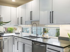 2007 NW 63rd Street B, Seattle WA 98107