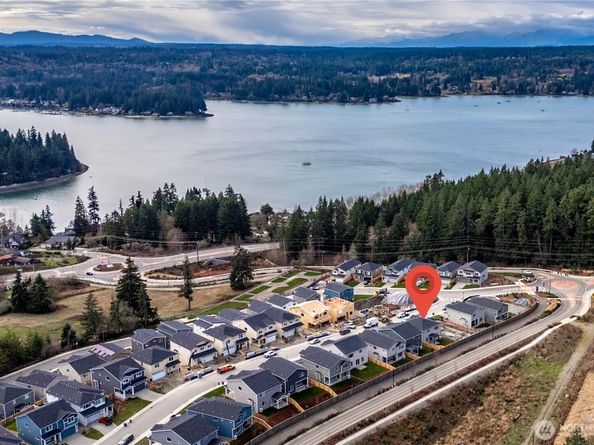 2034 NE Norseman Way, Poulsbo WA 98370