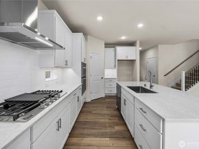 2034 NE Norseman Way, Poulsbo WA 98370