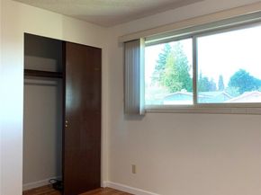 29818 4th Avenue SW, Federal Way WA 98023