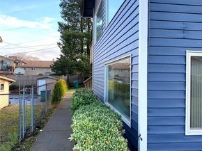 29818 4th Avenue SW, Federal Way WA 98023