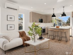 333 NW 47th Street B, Seattle WA 98107