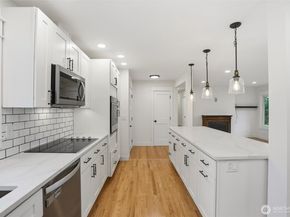 1530 Crestview Drive, Bremerton WA 98312