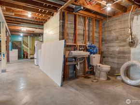 1530 Crestview Drive, Bremerton WA 98312