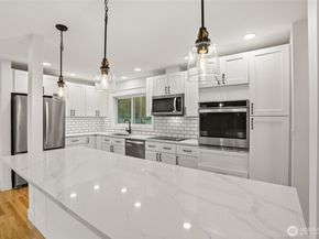 1530 Crestview Drive, Bremerton WA 98312