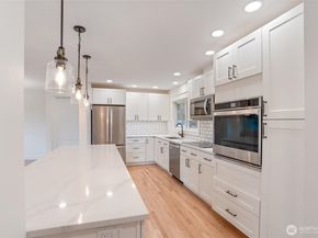 1530 Crestview Drive, Bremerton WA 98312