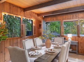 16521 NE 1st Place, Bellevue WA 98008