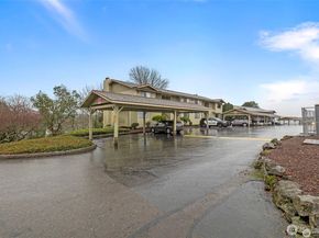 3400 Narrows View Lane NE 204, Bremerton WA 98310