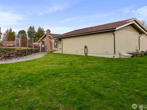 3400 Narrows View Lane NE 204, Bremerton WA 98310