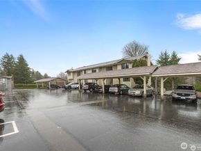 3400 Narrows View Lane NE 204, Bremerton WA 98310