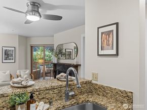 711 E Denny Way 104, Seattle WA 98122