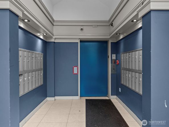 711 E Denny Way 104, Seattle WA 98122