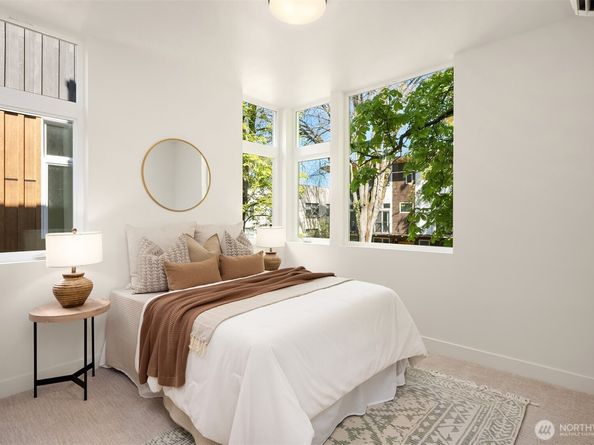 1733 17th Avenue, Seattle WA 98122