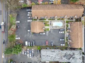 12434 Ambaum Boulevard SW 114, Burien WA 98146