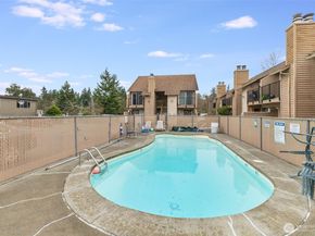 12434 Ambaum Boulevard SW 114, Burien WA 98146