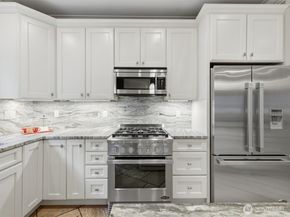 1040 6th Avenue S, Edmonds WA 98020