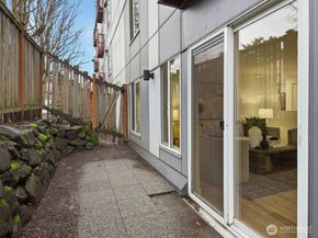 3661 Phinney Avenue N 107, Seattle WA 98103