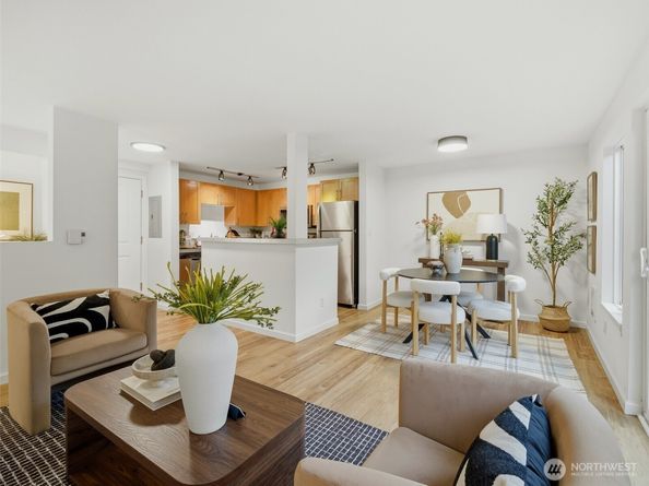 3661 Phinney Avenue N 107, Seattle WA 98103