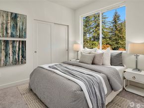 18526 Wallingford Avenue N B, Shoreline WA 98133