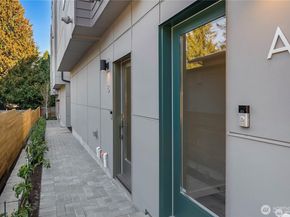 18526 Wallingford Avenue N B, Shoreline WA 98133