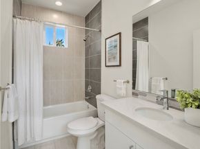 18526 Wallingford Avenue N B, Shoreline WA 98133