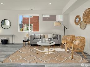 18526 Wallingford Avenue N B, Shoreline WA 98133