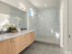 18526 Wallingford Avenue N B, Shoreline WA 98133