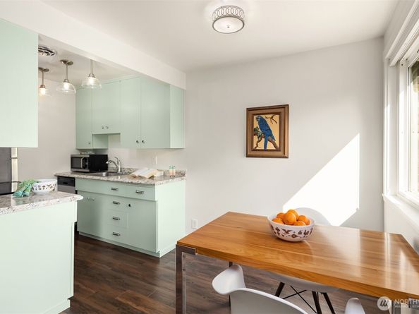 8701 35th Avenue NE 9, Seattle WA 98115