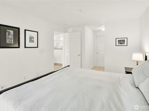 3318 30th Avenue SW B404, Seattle WA 98126