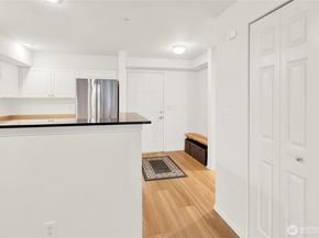 3318 30th Avenue SW B404, Seattle WA 98126