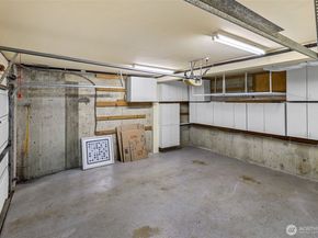 1203 5th Avenue N, Seattle WA 98109