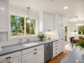 9280 NE Lovgreen Road, Bainbridge Island WA 98110