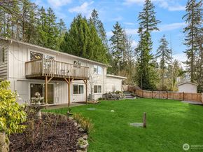 9280 NE Lovgreen Road, Bainbridge Island WA 98110
