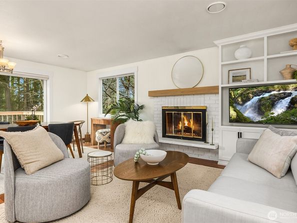 9280 NE Lovgreen Road, Bainbridge Island WA 98110