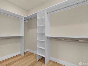 910 15th Avenue, Seattle WA 98122