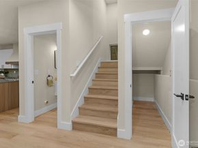 910 15th Avenue, Seattle WA 98122