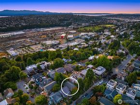 1807 11th Avenue W, Seattle WA 98119