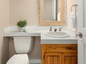 22651 SE 56th Street, Issaquah WA 98029