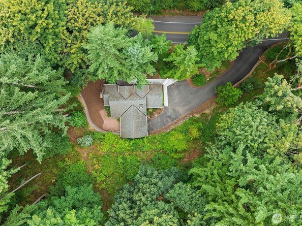 22651 SE 56th Street, Issaquah WA 98029