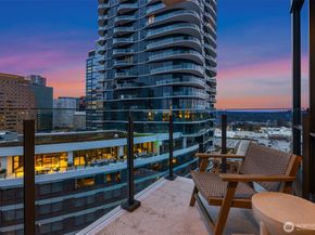 889 Avenue Square NE 1410, Bellevue WA 98004